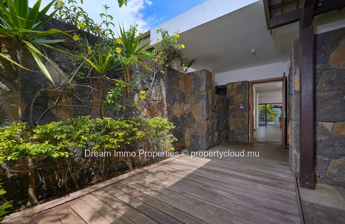 Splendid 3-Bedroom Villa Close To The Beach In Grand Baie – Mauritius