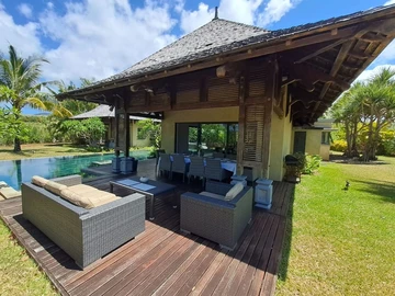 6 Bedroom Villa