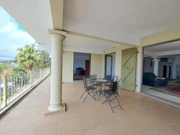 Appartement de 4 Chambres