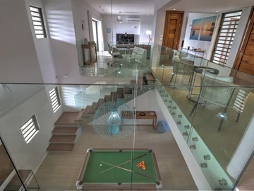 4 Bedroom Apartment