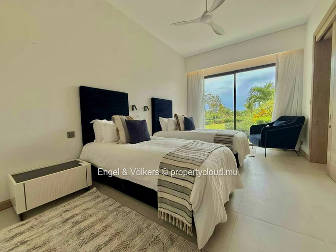 A Modern Masterpiece with Breathtaking Views