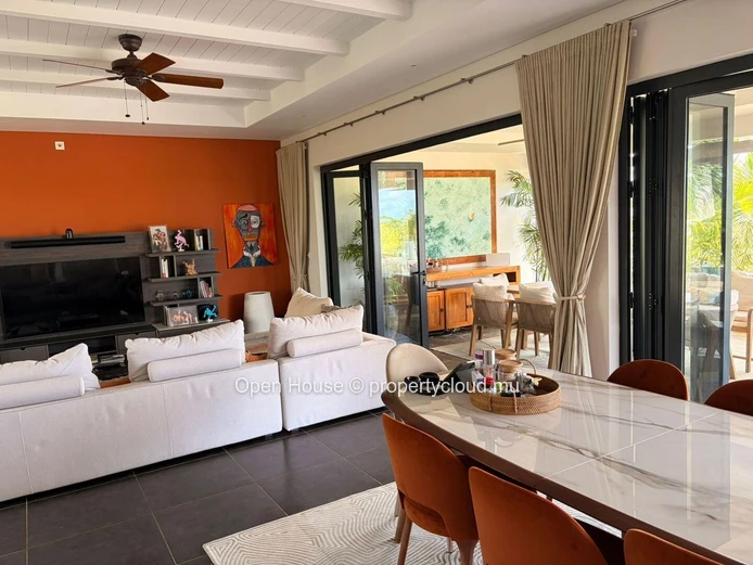 FOR SALE - Beautiful Penthouse - private pool with sea view - 4 bedrooms