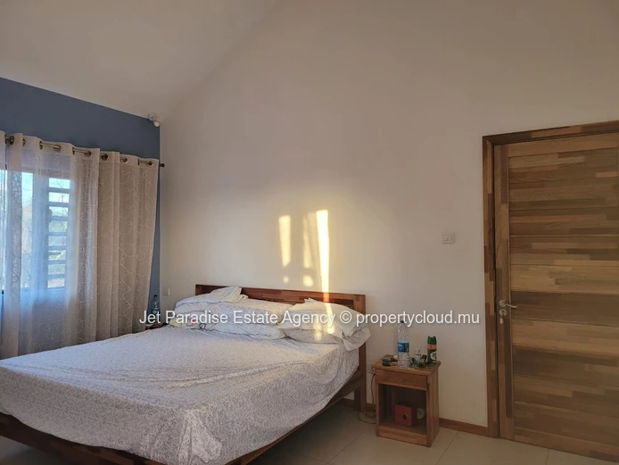 Modern Villa of 4 Bedrooms– Gated Community in Flic en Flac