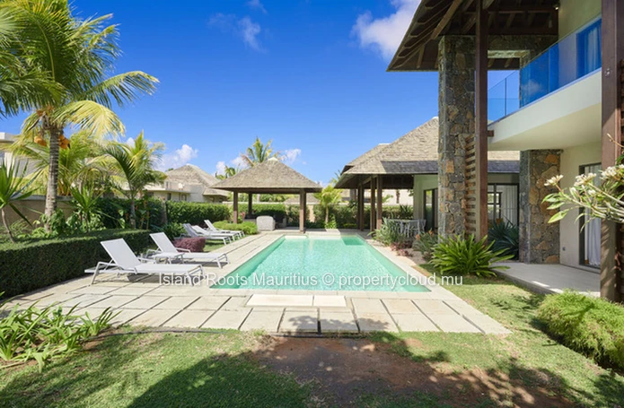 Exceptional luxury villa in a secure residence in Grand Gaube!