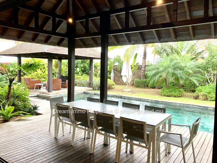 Prestigieuse Villa 4 Chambres A 500M De La Mer Dans Le Nord De L’Ile Maurice