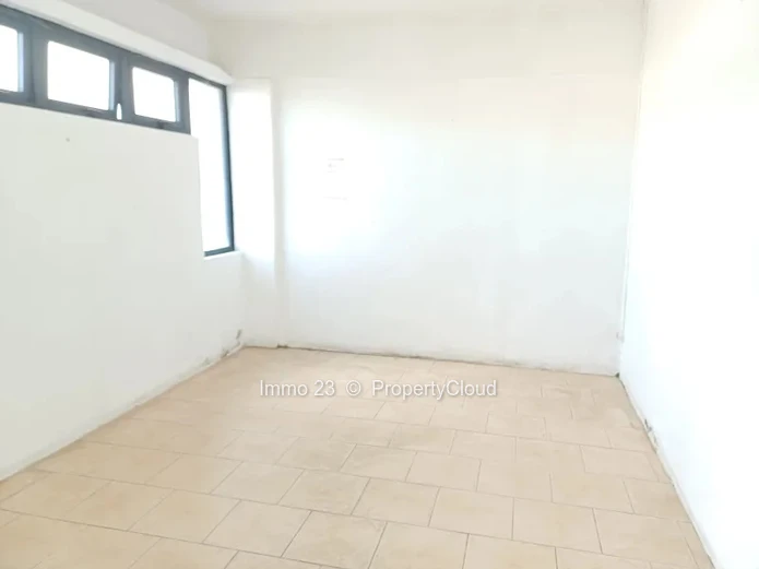 Bureau - 2500ft2 - Vacoas - Ref. BU82645LO