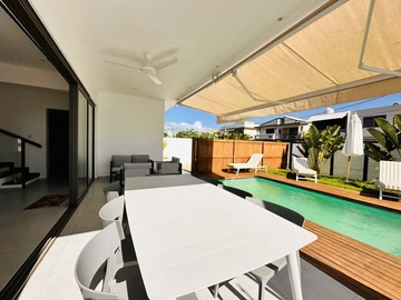 4 Bedroom Villa