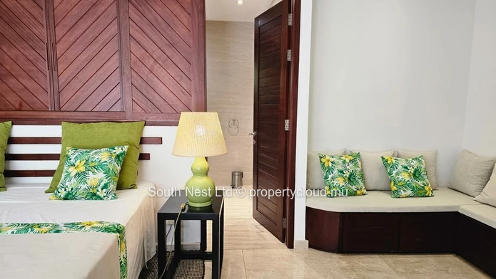 Villa of 8 bedroom at prestigious Golf Estate 