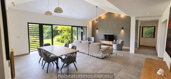 Villa moderne de 335 m2 meublé et équipé à Moka