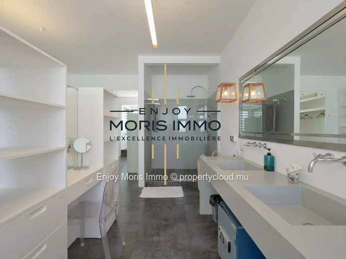 Penthouse d’exception VUE MER et pieds dans l'eau