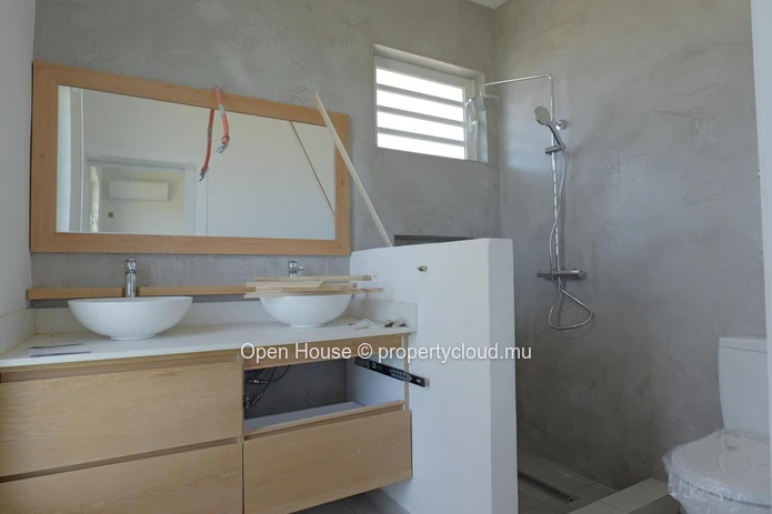 Furnished villa for rent in Forbach, 320m², 5 bedrooms, private pool, accessible to foreigners, rental with or withou...