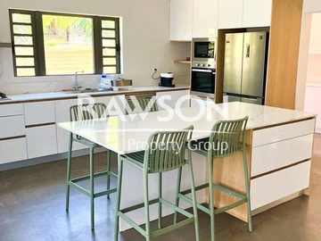 4 Bedroom Villa