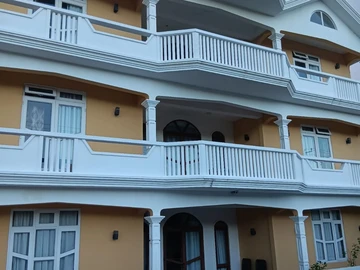 17 Bedroom Hotel