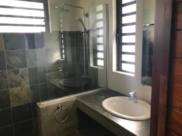 Beautiful Spacious Family Home 