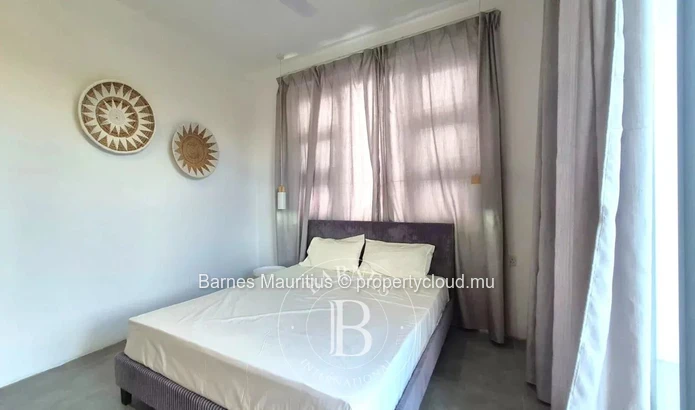 TROU AUX BICHES – Villa contemporaine à étage avec piscine – 3 chambres