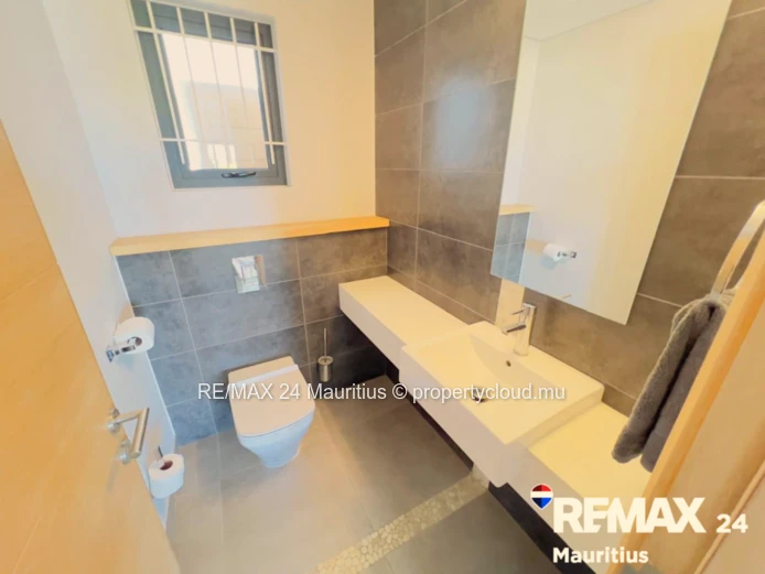 3 Bedrooms Penthouse | Private Jacuzzi | Shared Pool | Fully Furnished