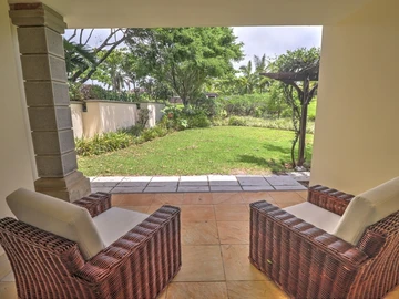 Spectacular colonial-style 4-bed villa 