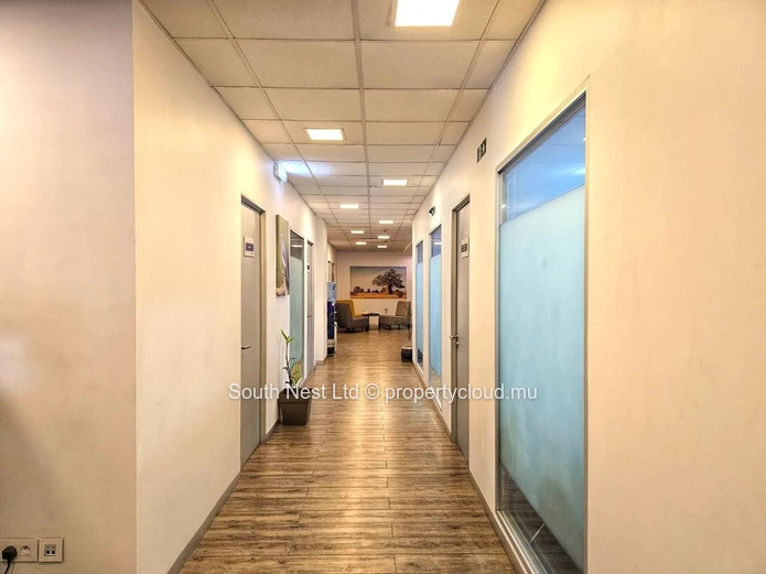 Opportunité d'Investissement – Bureau Commercial Premium à Vendre à Grand Baie