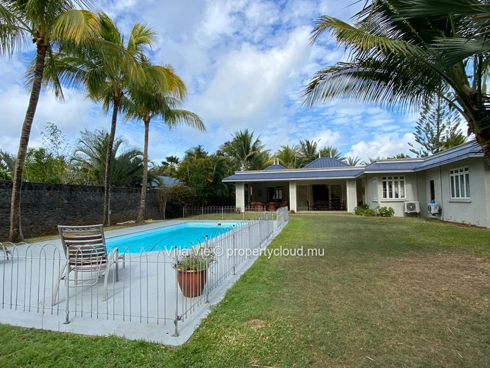 Bain Boeuf - Maison familiale de 4 chambres avec piscine