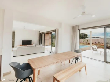 4 Bedroom Villa