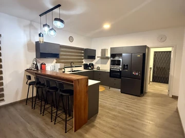 4 Bedroom Villa