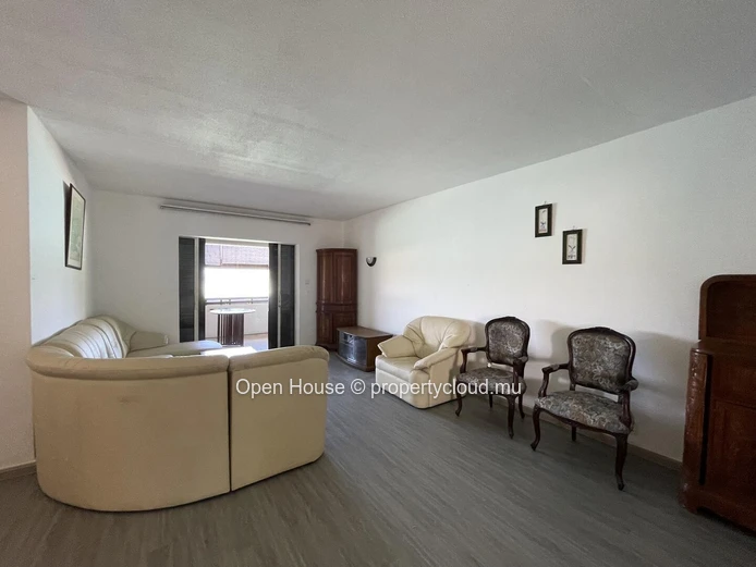 Waterfront apartment for sale in Grand Baie, 147m², 2 bedrooms