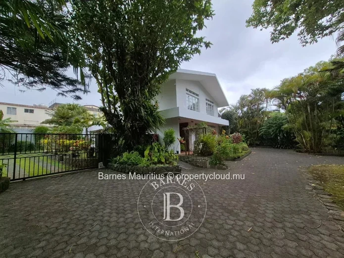 CUREPIPE – Maison familiale à rénover – 4 chambres