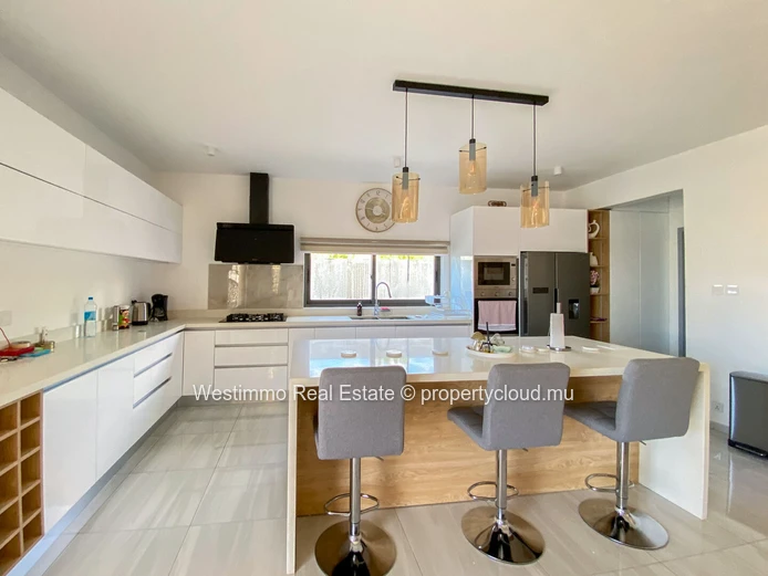 Modern contemporary villa for rent in Grand Baie