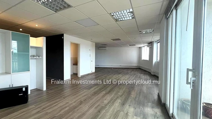 Office to Rent – Grand Baie Business Park | 117 m² | Available Now