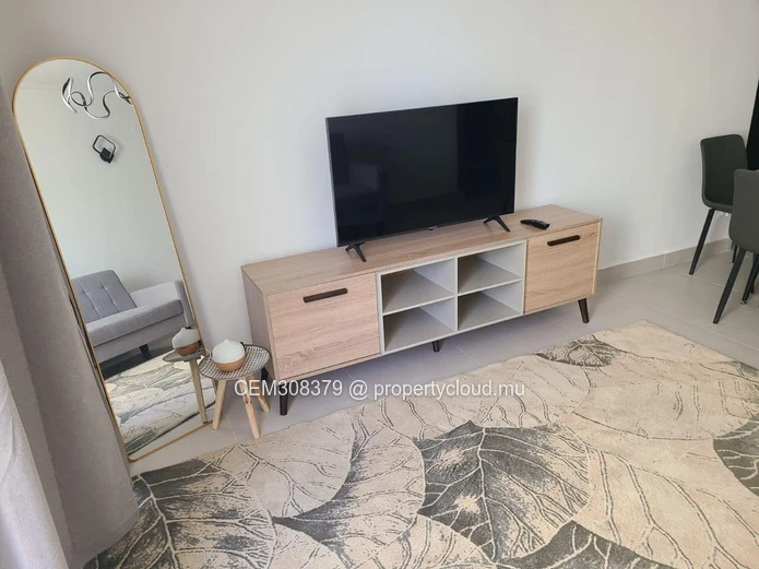 Modern Coastal Living | Chic 3-Bedroom Apartment 100m from Pereybere Beach