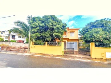 Spacious 3-Bedroom House for Sale – Morcellement Jhuboo, Trou Aux Biches