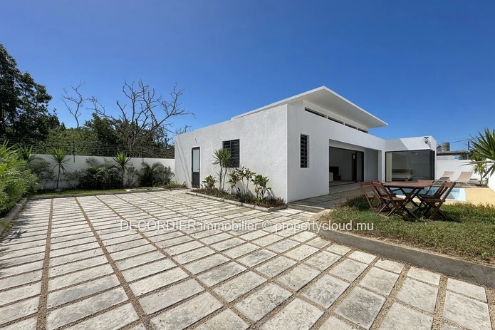 Maison avec piscine privée à Calodyne