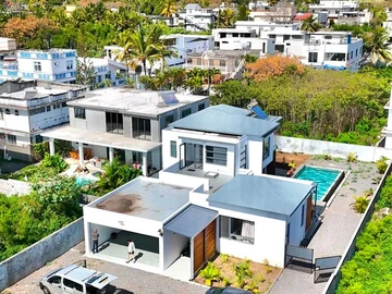 4 Bedroom Villa