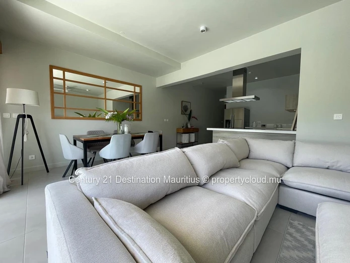 Appartement d’exception en marina avec vue imprenable sur les montagnes