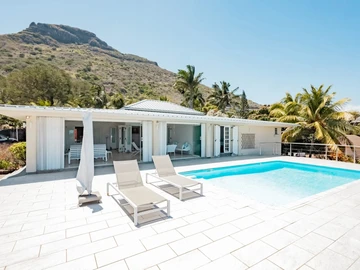 4 Bedroom Villa