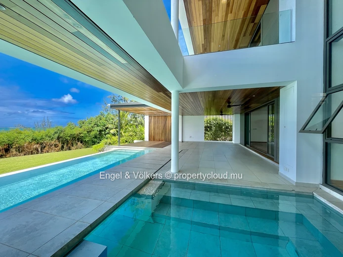 Breathtaking Beachfront Villa – A Blank Canvas for Your Coastal Dream