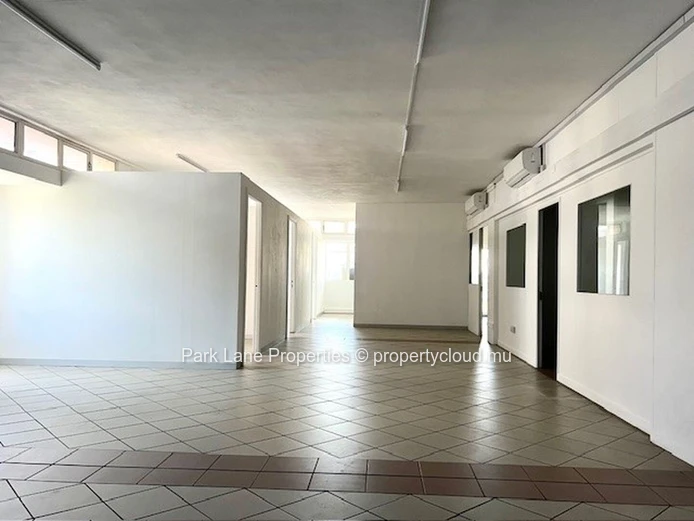 Ideal Office Space in the Heart of a Vibrant District