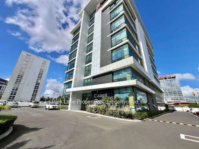 Prime Office Space Available in Ebene 
