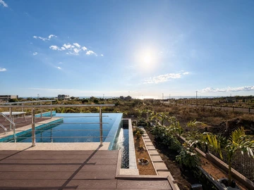 5 Bedroom Villa