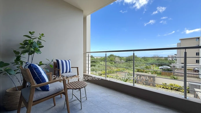 Beautifully furnished 3-Bedroom Apartment With Great Views