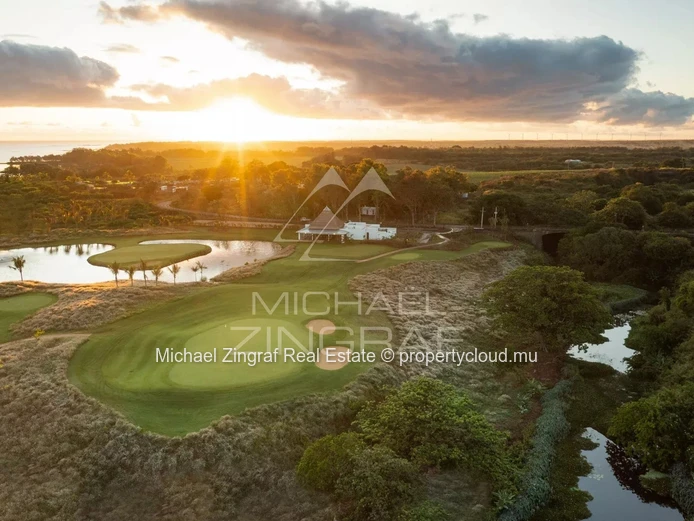 Mauritius – Elegant 3-Bedroom Townhouse with Private Pool in Azuri Ocean & Golf Village