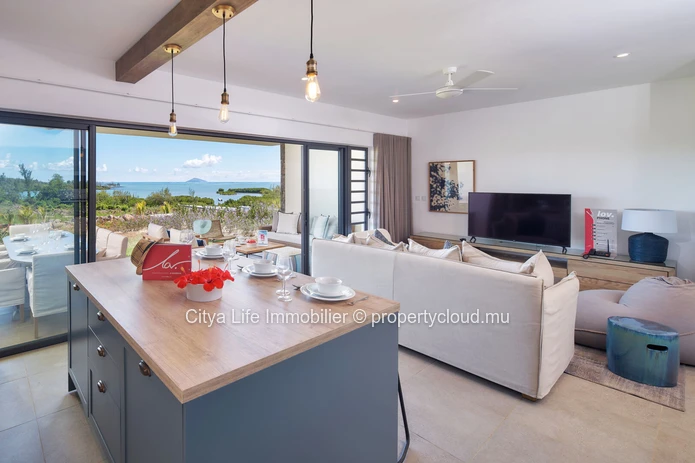 Appartement meublé 3 chambres avec piscine à louer à St Antoine