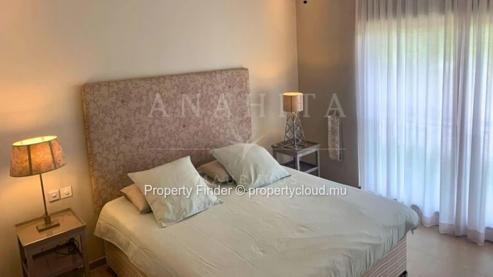 3-Bedroom Apartment with Lagoon & Golf Views