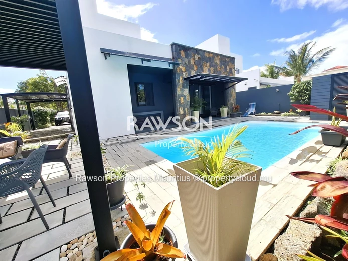 3 En-Suite Bedrooms | Spacious Modern Villa | Private Pool | Calodyne | Mauritian Citizens Only