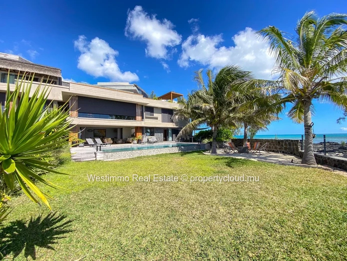 PEREYBERE - Exceptional luxury short-term beachfront rental (price per night)