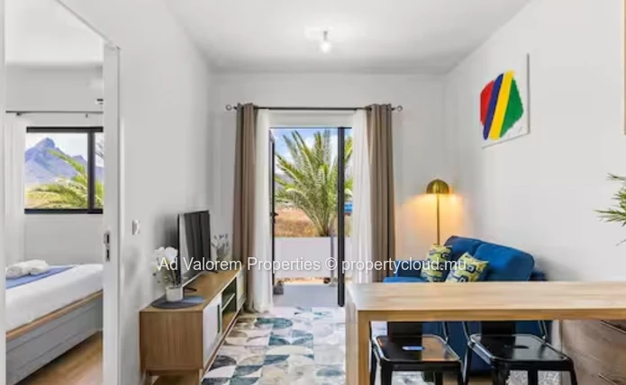 1 bedroom apartment for rent in Tamarin (Sole Mandate)
