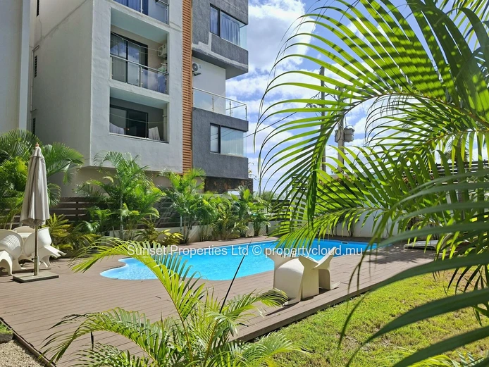 Apartment | 3 bedrooms | Shaded terrace