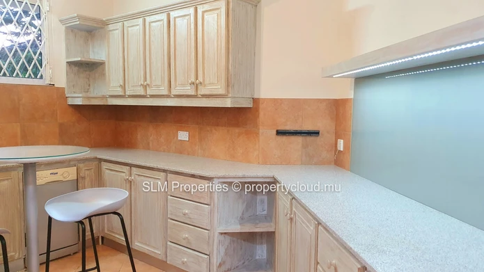 Furnished 3-Bedroom Apartment for Rent in Floréal