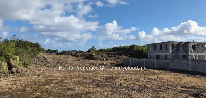 Terrain résidentiel de 8 perches à vendre à Melville