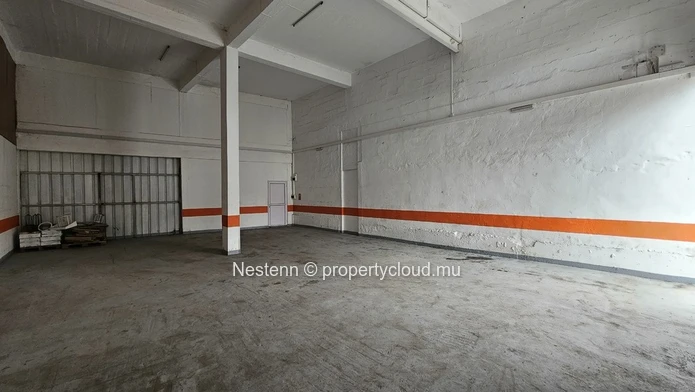 Warehouse of 130m2